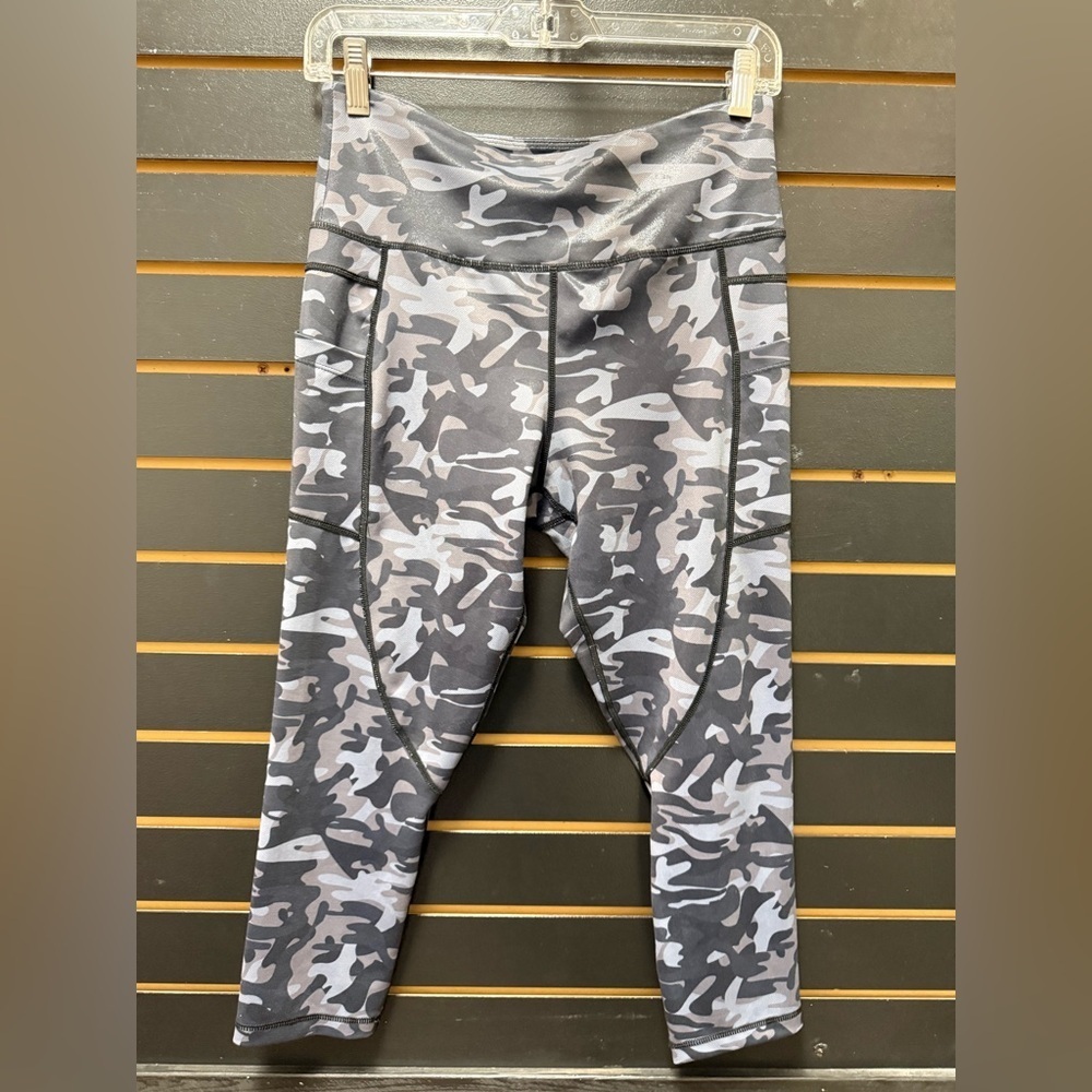 Zyia Active Metallic Camo Leggings 810